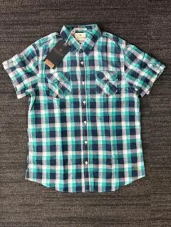 グリーン シャツ