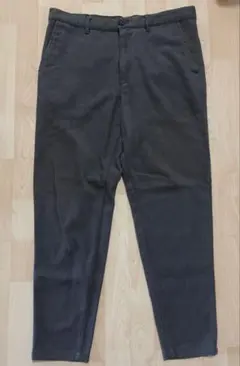 ZARA ダークグレー チノパン