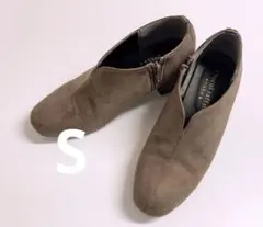 ブラウン スエード ジッパー　パンプス　 中ヒール　Sサイズ