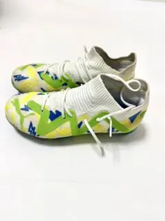 ネイマール　サッカーシューズ・スパイク ホワイト/イエロー/グリーン/ブルー