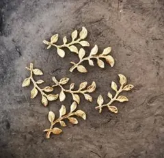 No.422　小枝のお洒落チャーム