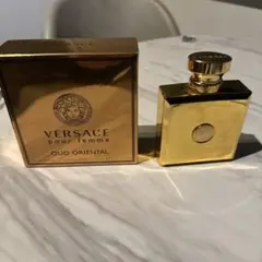 VERSACE POUR FEMME OUD ORIENTAL 100mlのサムネイル