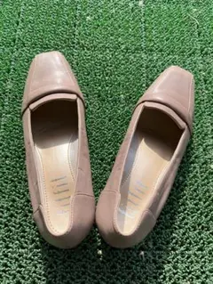 fitfit ベージュ スクエアトゥパンプス23.5