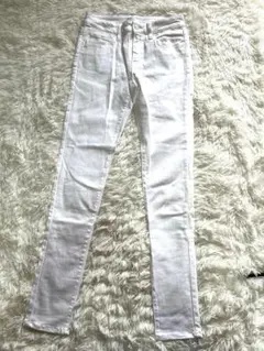 ユニクロ ウルトラストレッチスキニーハイライズデニム パンツ 白 25 M相当