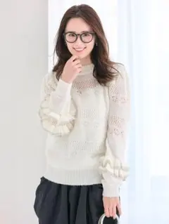 新品タグ付】JUSGLITTY レースヘムニット ホワイト - メルカリ