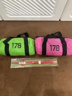 Item thumbnail for item 19321801-2bdd-4714-8572-52d739ad0a68