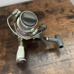 SHIMANO HOLIDAY SPIN XT 1000 スピニングリール