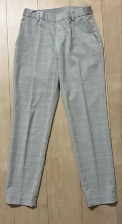 ユニクロ　スラックス　グレーチェック　Ｓ