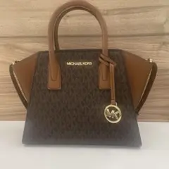 MICHAEL KORS ロゴ入りブラウンハンドバッグ