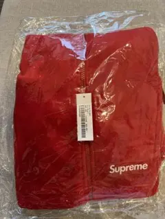 Supreme レッド パーカー 未使用 ステッカー付き - メルカリ