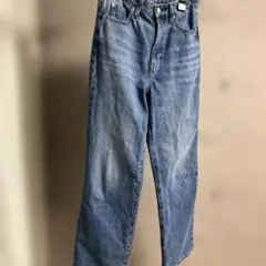 UNIQLO ワイドストレートジーンズ