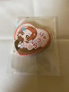 いれいす　りうら　ファミマコラボ第3弾　ハート型型缶バッジ