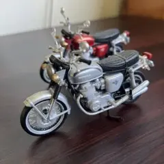 HONDA バイク ミニチュア 2台セット　ガチャのサムネイル
