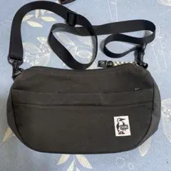 CHUMS ブラック ショルダーバッグ
