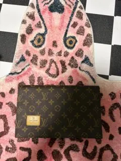 Louis Vuitton クラッチバッグ