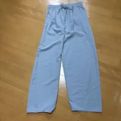 今シーズン♦︎新品♦︎タックカーブパンツ　サックスブルー　Lサイズ