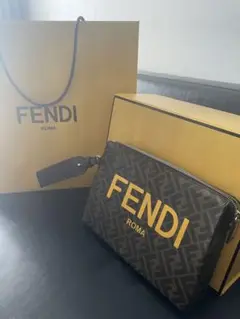 未使用FENDI フェンディ オールイン ショッピング トートバッグ黄色×黒 累積売上総額第1位【FENDI☆フェンディ】ショッピングバッグ