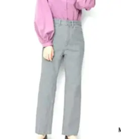 GU ライトグレー ハイウエストストレートジーンズ