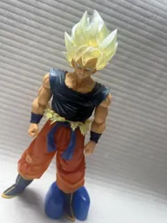 ドラゴンボール　孫悟空　超サイヤ人　フィギュア