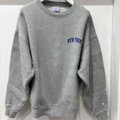 Champion NEW YORK 刺繍 クルーネック スウェット グレー Sのサムネイル