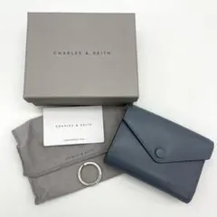 最終値下げ　CHARLES & KEITH 二つ折り財布　Denim Blue