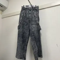 ケミカルウォッシュ サスペンダー付き デニムパンツ