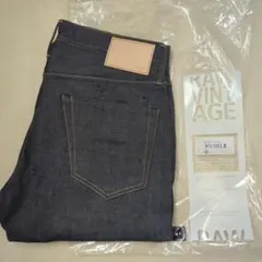 YANUK スリムストレートデニム サイズ30　新品未使用