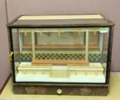 Y*M様 B11 ガラスケース 木枠 高約44.5㌢ 幅約68㌢ 奥行約42㌢