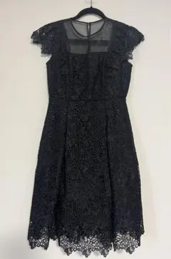 Lily Brownワンピース　膝丈ドレス