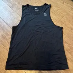リーボック　タンクトップ　Lサイズ