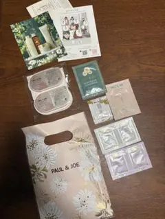 梅*ご様 ポール&ジョー　試供品のサムネイル