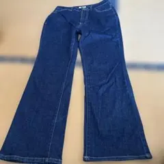 ダークブルー フレアパンツ