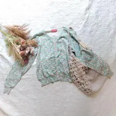 パラビオン　カーディガン　花柄　コットン　綿　ボタンがかわいいのサムネイル