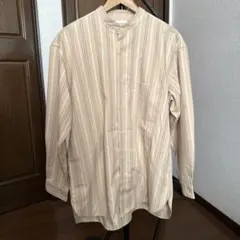 GU バンドカラー長袖シャツ ベージュストライプ