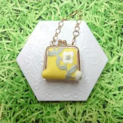 ミナペルホネン✨flower crown イエロー✨ミニミニがま口チャーム