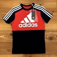 新品　アディダス　半袖　Tシャツ　レッド　１４０　キッズ