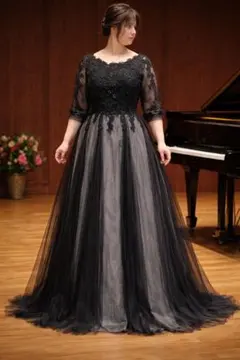 ￼❤️お値下げレース刺繍チュールロングドレスれ黒×グレー五分袖パーティーサイズL