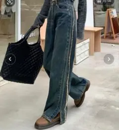 by muni:r サイドフリンジスリットパンツ　デニムパンツ　ズボン
