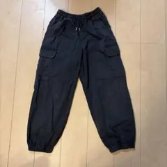 【お値下げ中】GU カーゴパンツ ブラック Ｍサイズのサムネイル