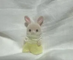 【激レア・限定品】シルバニアファミリー ピンクワタウサギの赤ちゃんイエロー