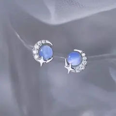 No104 青い 月星 ピアス［シルバー］SV925 金属アレルギー対応