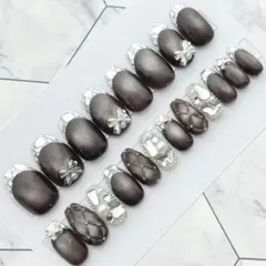 3024.（全サイズ現品販売）マグネット×ガラスフレンチネイルチップ