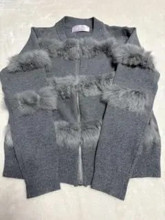 JiI PurpIeラビットファー付きグレーのニットカーディガンジッパーMサイズ
