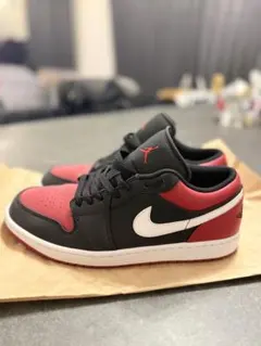 【NIKE】Air Jordan 1 Low ブラック/レッド