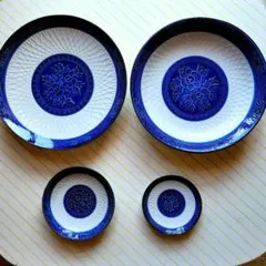 有田焼 萬泉 青い花柄の皿4枚セット