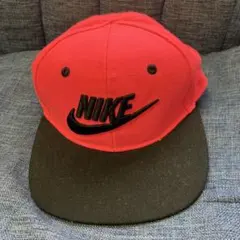 Nike スナップバックキャップ 4-7サイズ ピンク/ブラック