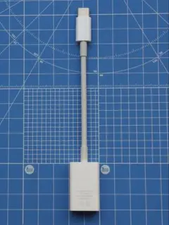 Apple USB-C - USB アダプタ A1632