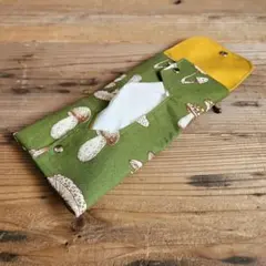 携帯用ボックスティッシュケース キノコ ハンドメイド 帆布 ファスナー付き