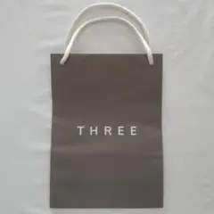 THREE ショップ袋 ショッパー 紙袋のサムネイル