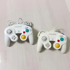 2697【動作品】ゲームキューブコントローラー ホワイト　2個セット　後期型